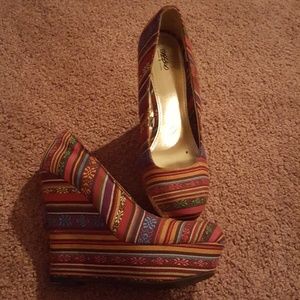 Mossimo wedge heels